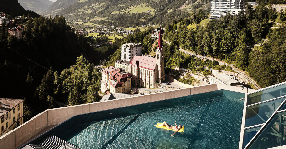 Urban Nature Bad Gastein - Badeschloss — photo 2