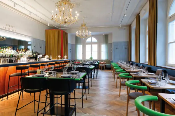 Restaurant The Auntie Heidi restaurant at the Urban Nature Hotel Bad Gastein.